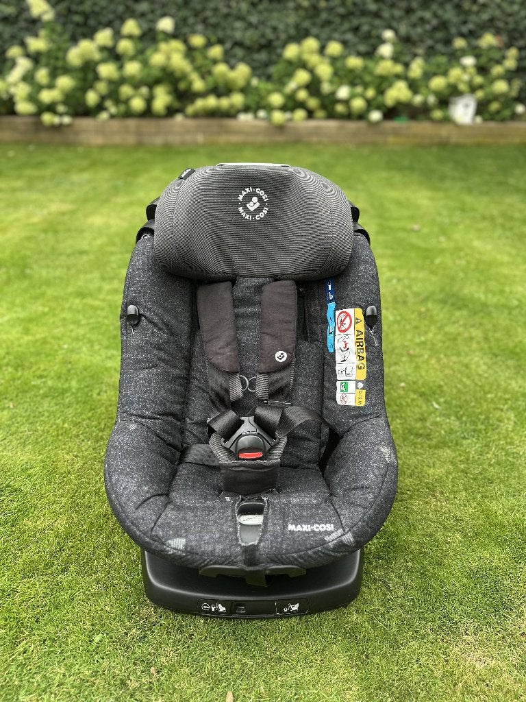 Maxi-Cosi AxissFix Plus i-Size autostoel, 360 draaibaar, Kinderen en Baby's, Autostoeltjes, Ophalen, 9 t/m 18 kg, Slaapstand, Zo goed als nieuw