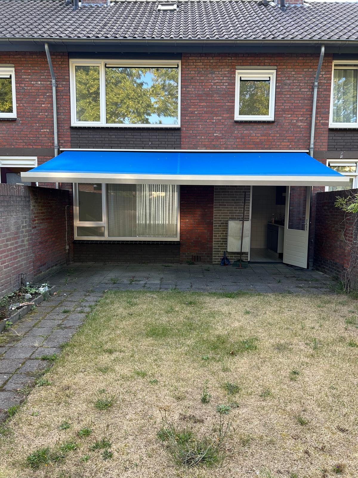 Zonnescherm elektrische, Ophalen, Zo goed als nieuw, Knikarmscherm