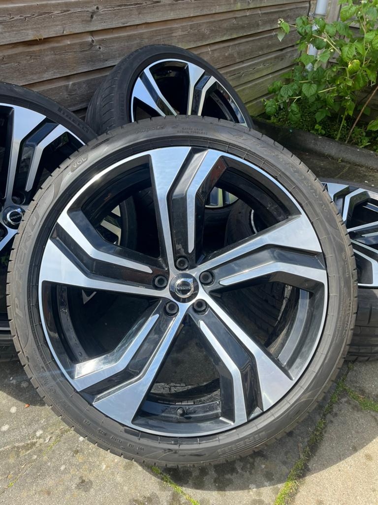 22 inch Volvo R-Design XC90/60 velgen 5x108., Gebruikt, Velg(en), 275 mm, Overige maten