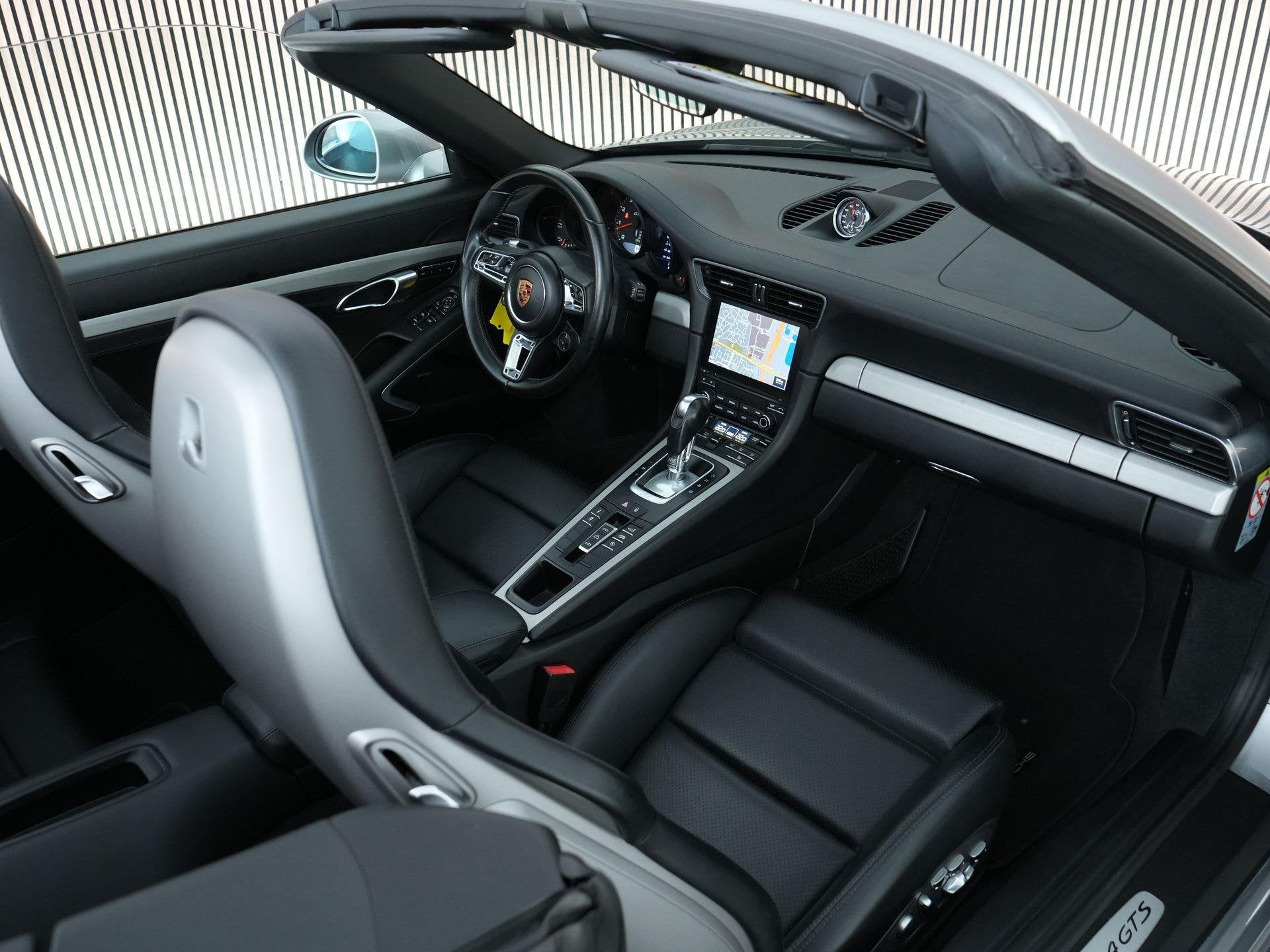 Porsche 911 Carrera 4 GTS 3.0 450pk Cabrio |sportuitlaat|spo, Auto's, Porsche, Automaat, Gebruikt, Cabriolet, 4 stoelen
