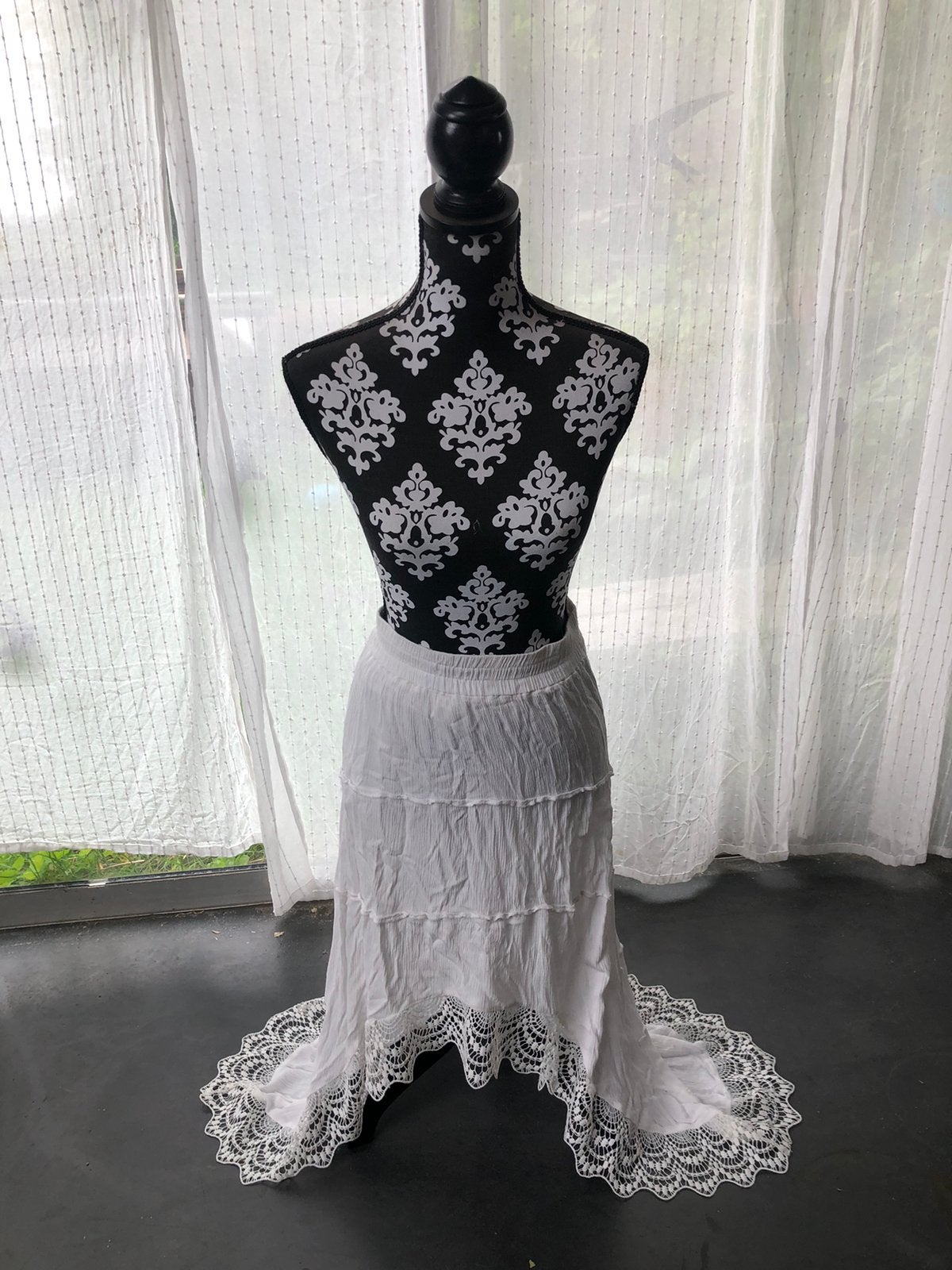 Witte lange rok, Kleding | Dames, Rokken, Ophalen of Verzenden, Zo goed als nieuw, Wit, Onder de knie