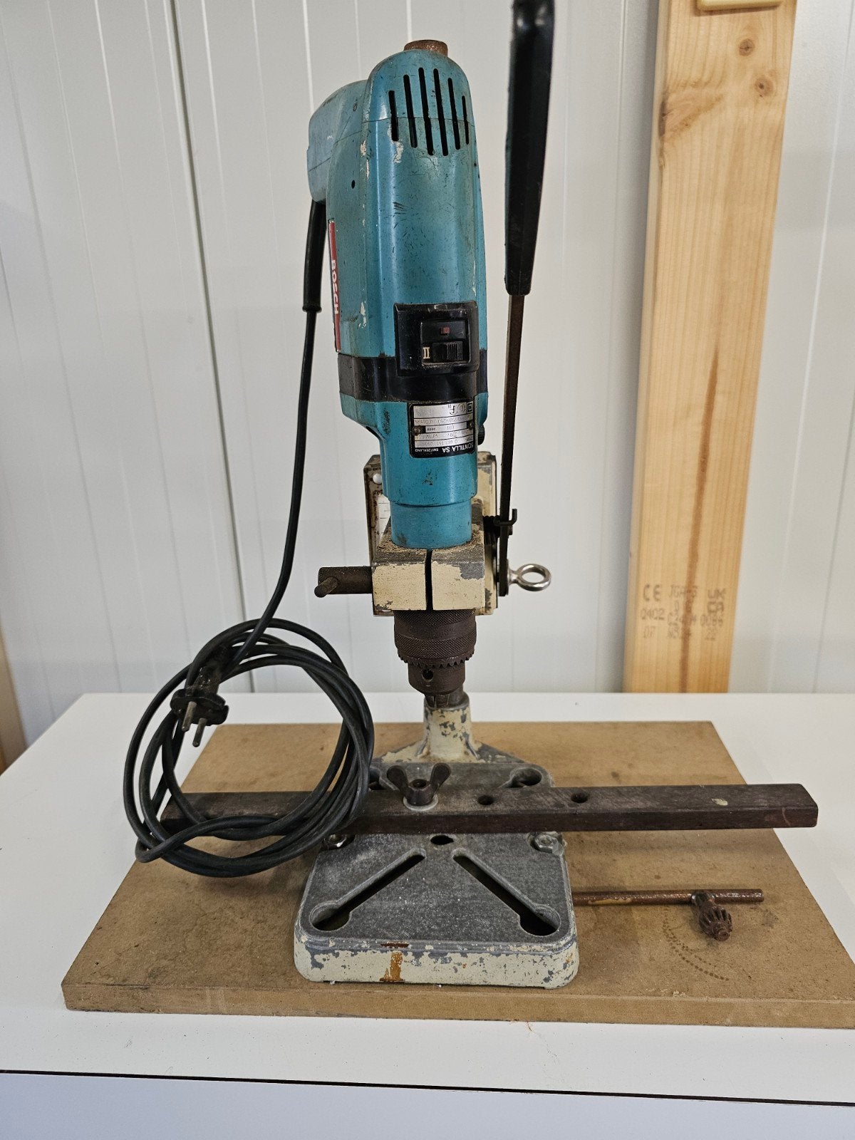 Bosch boormachine met boorstandaard, Ophalen, Gebruikt, Minder dan 400 watt, Kolomboormachine