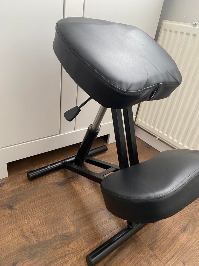 Ergonomische Knieliggende Stoel, Ophalen, Zo goed als nieuw