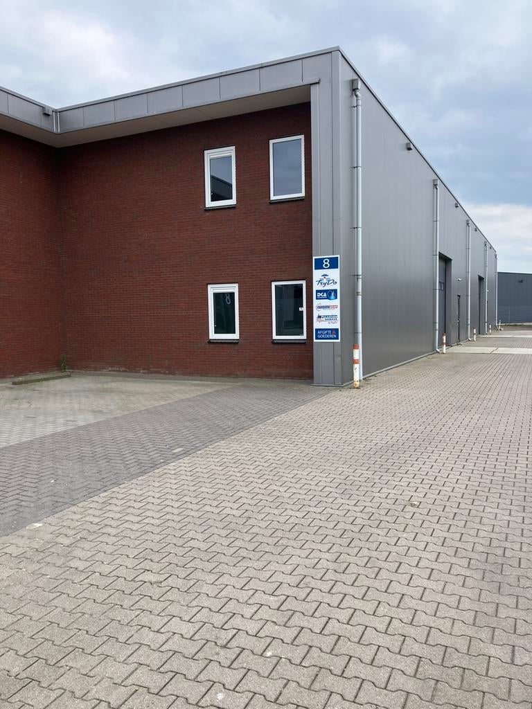 Bedrijfsunit Opslagruimte Drachten ca. 725m2 te huur, Bedrijfsruimte