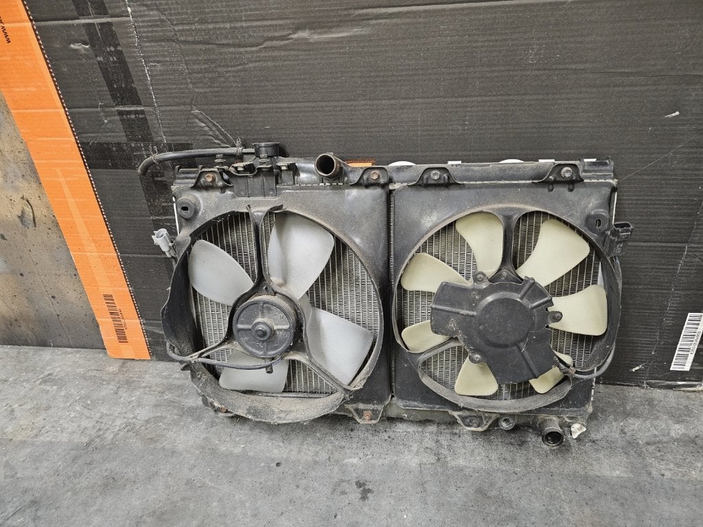 Toyota Celica ST205 Radiator + Fans, Ophalen of Verzenden, Gebruikt, Toyota
