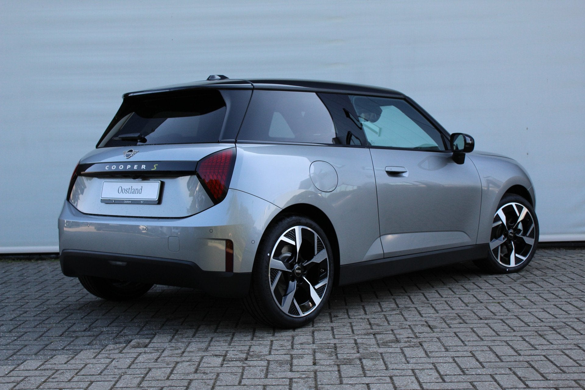 MINI Hatchback Cooper SE / Classic / Pakket M / Classic / Pa, Auto's, Dealer onderhouden, Stof, Zwart, 4 stoelen