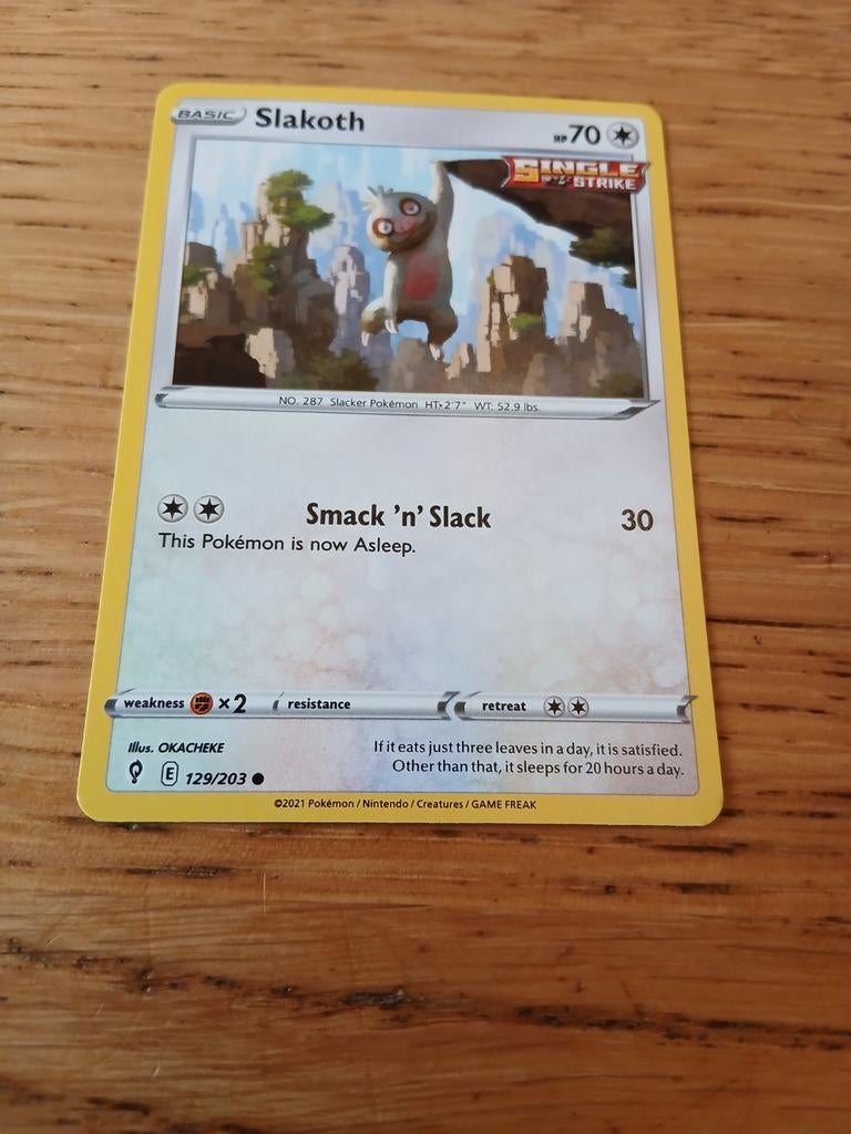 Slakoth Pokémon Kaart - 129/203 - Zo goed als nieuw, Ophalen of Verzenden, Zo goed als nieuw, Losse kaart