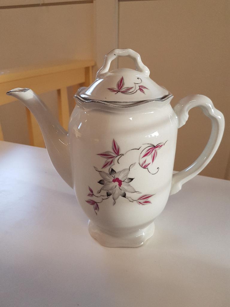 Koffiepot Art Deco hoogte 17 cm Czechosloviaka, Ophalen of Verzenden