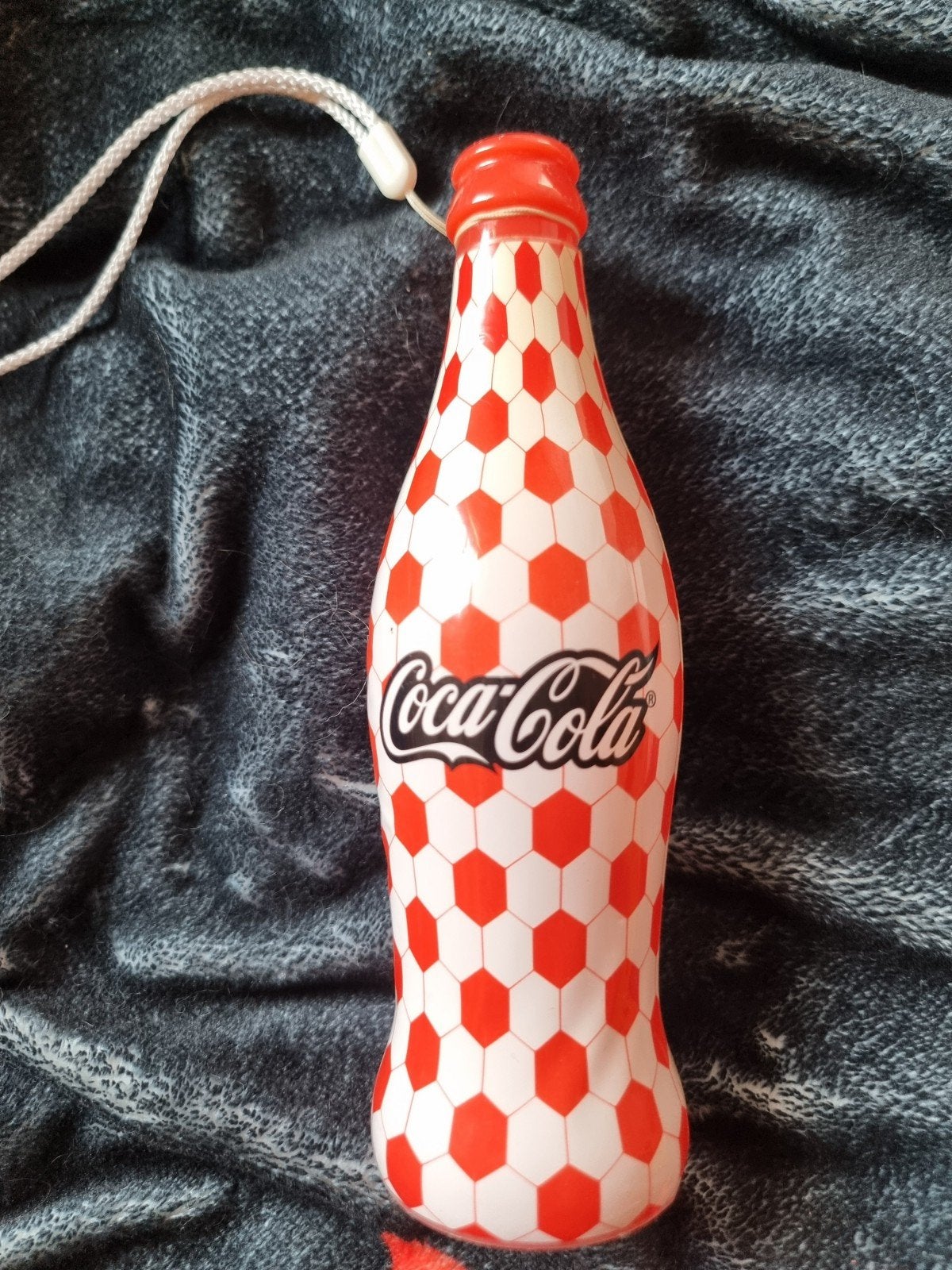 Coca-Cola fluit flesje met voetbalpatroon en glazen div, Ophalen of Verzenden, Nieuw, Frisdrankglas