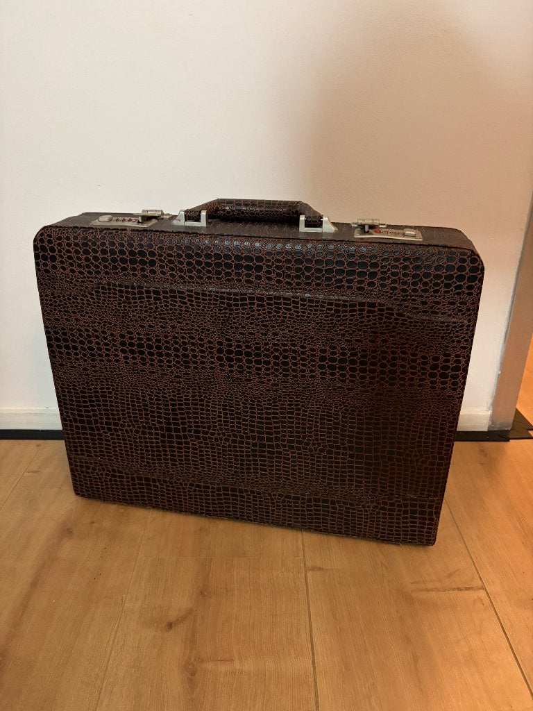 Koffertje, Hard kunststof, Minder dan 50 cm, Ophalen of Verzenden, Minder dan 35 cm