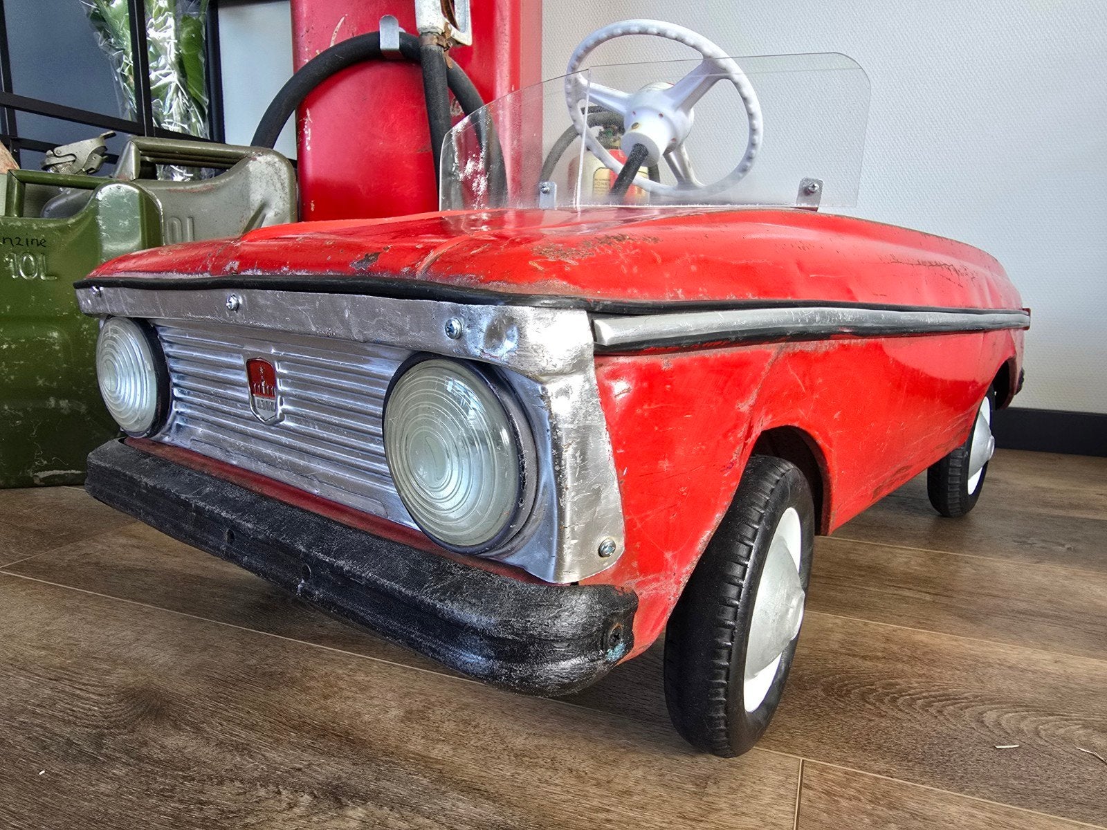 Москвич, Moskvich trapauto, padel car - 1994, Antiek en Kunst, Ophalen