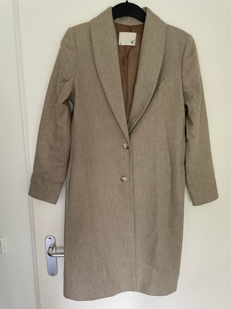 Prachtige beige tussenjas van Supertrash maat 36, Ophalen of Verzenden, Zo goed als nieuw, Maat 36 (S), Beige