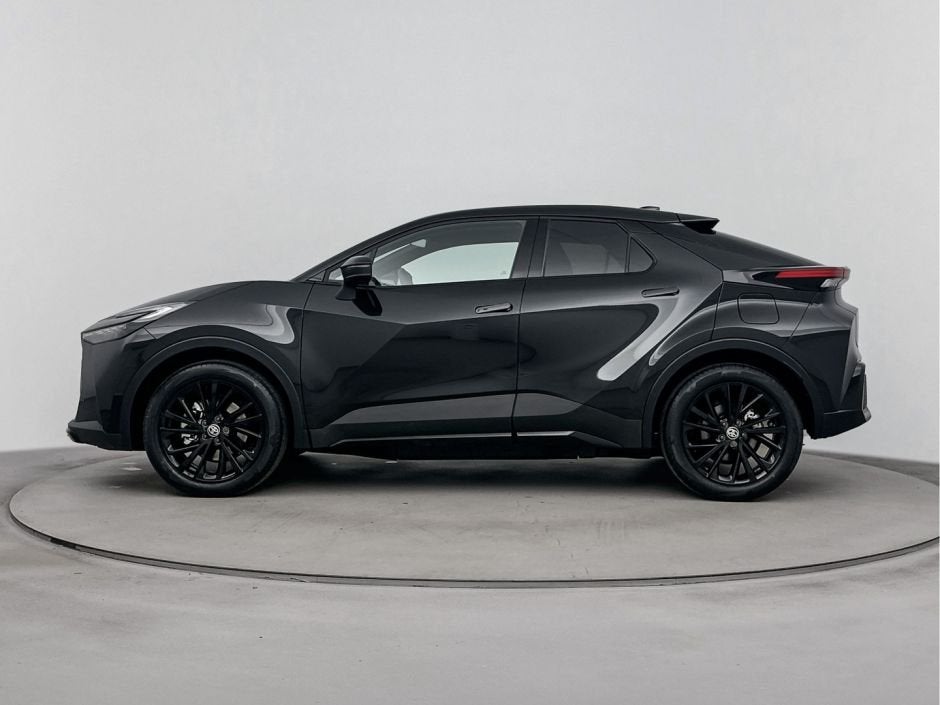 Toyota C-HR 2.0 Plug-in Hybrid 220 Black Edition *incl inrui, Auto's, 12 maanden, Automatische klimaatregeling, 4 cilinders, Zwart