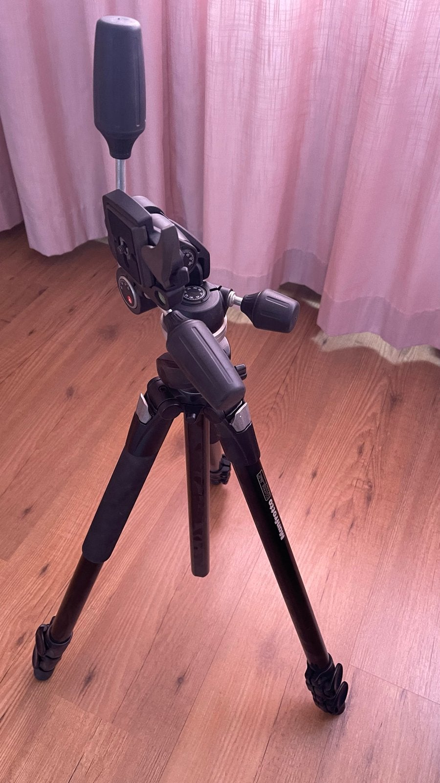 Manfrotto 055XPROB Driepoot met 804RC2 Statiefkop, Ophalen, Met waterpas, Driepoot, Zo goed als nieuw