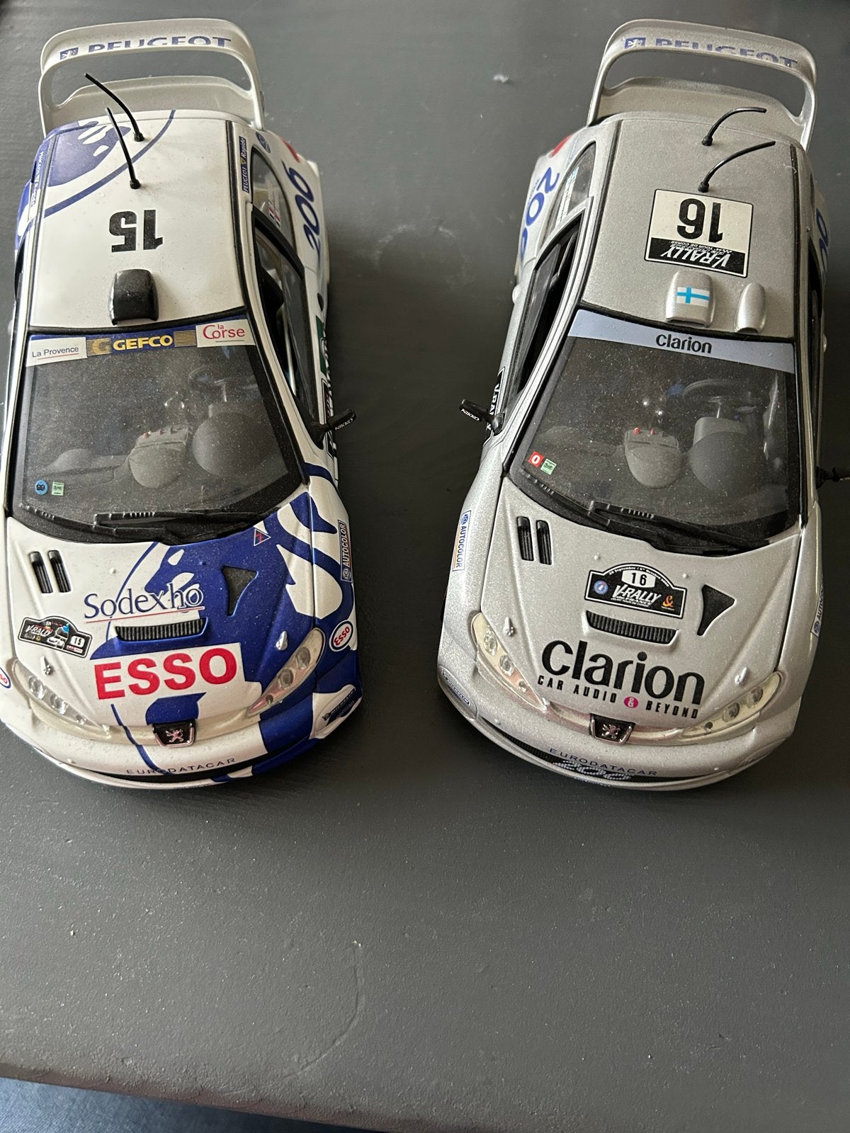 Peugeot 206 WRC Rally modelauto's - Set van 2, Hobby en Vrije tijd, Overige merken, Gebruikt, Auto, 1:32 tot 1:50
