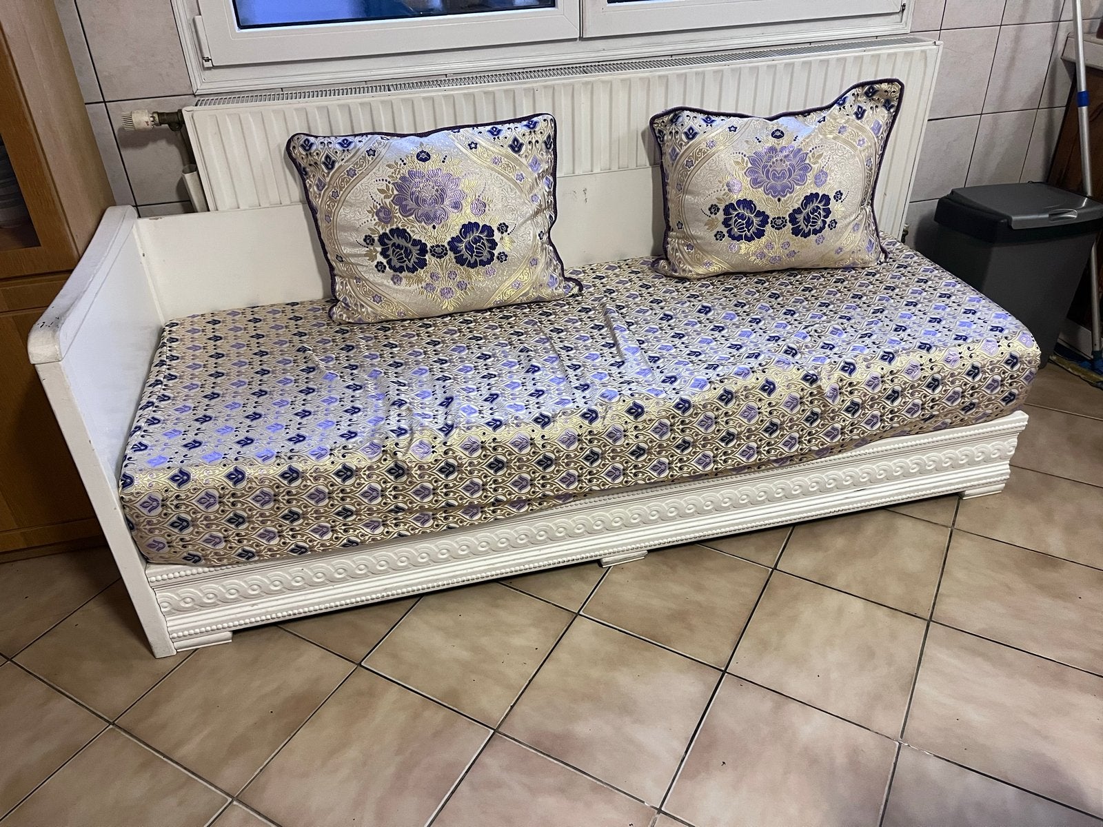 Witte houten bank marokaanse sedari, Huis en Inrichting, Ophalen, Gebruikt, 150 tot 200 cm, Tweepersoons