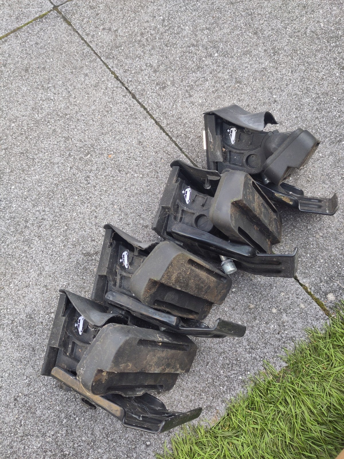 Dakdrager voetenset (4 stuks) (voor oa Peugeot 107), Ophalen, Gebruikt