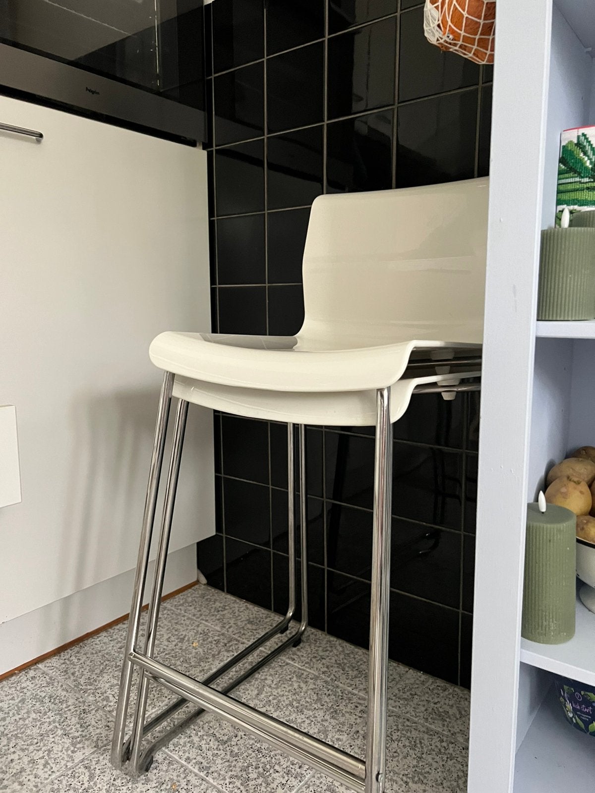 1x Ikea barkruk Glenn wit/chroom, Ophalen, Met voetsteun, 60 tot 90 cm, Metaal