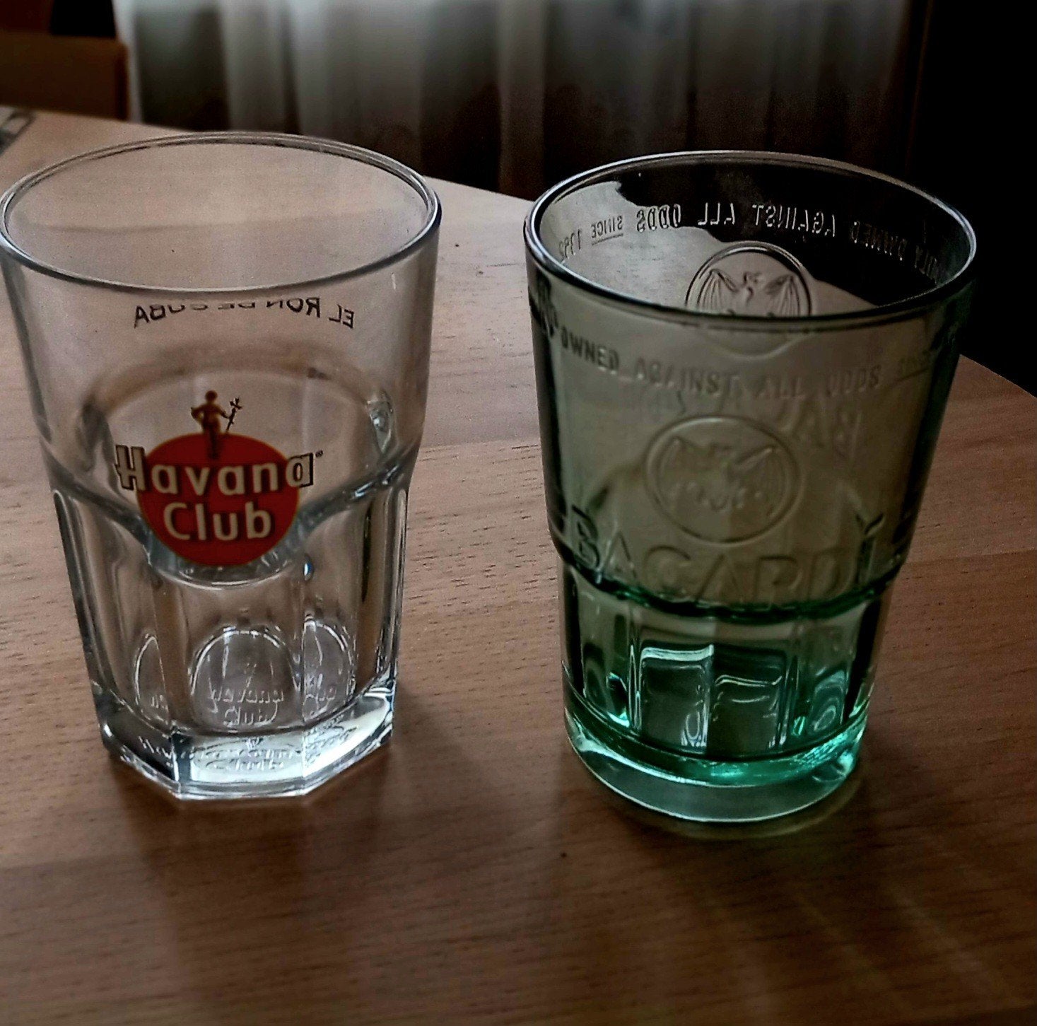 Baccardi glazen 2x samen €5, Ophalen of Verzenden, Zo goed als nieuw, Overige typen