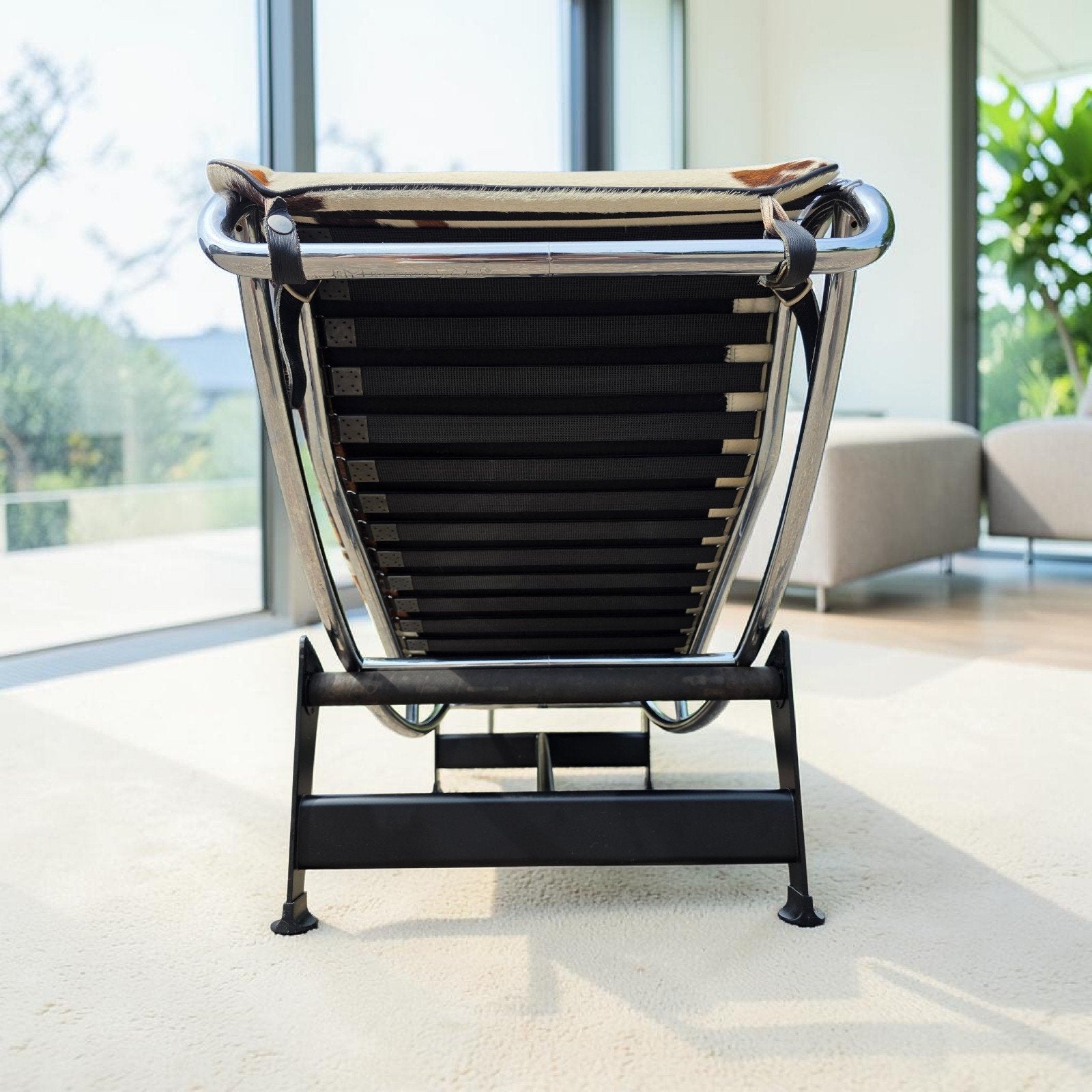 Cassina LC4 Chaise longue Le Corbusier Cowhide, Ophalen of Verzenden, Eenpersoons, Leer, Minder dan 150 cm