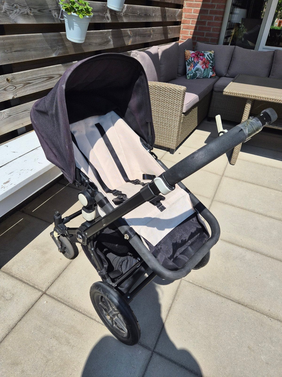 Bugaboo Kinderwagen zwart creme met harde banden - Wit/Crème, Kinderen en Baby's, Ophalen, Gebruikt, Kinderwagen, Bugaboo