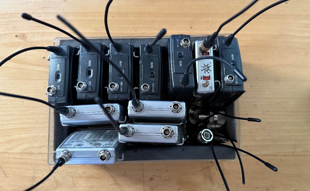 Bakje Sennheiser bodypack zenders., Muziek en Instrumenten, Microfoons, Gebruikt, Overige typen, Draadloos, Ophalen of Verzenden