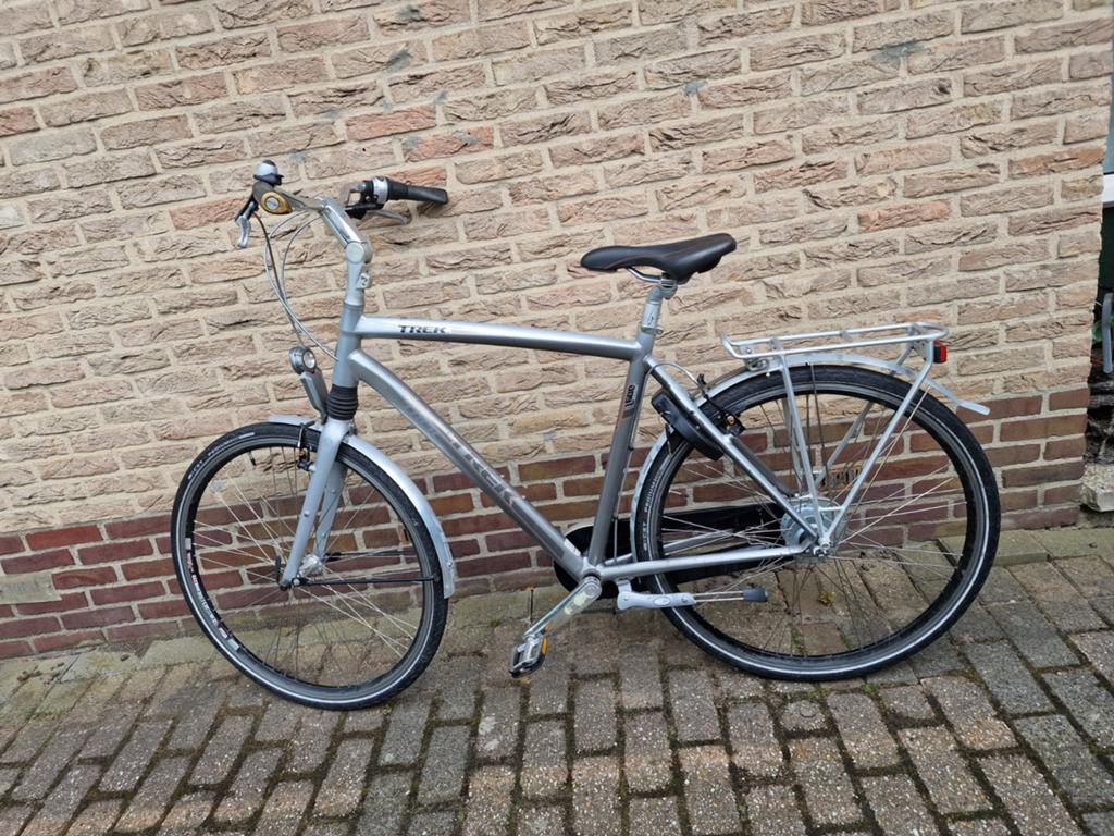 Mooie Trek fiets, Fietsen en Brommers, Fietsen | Heren | Herenfietsen, Velgrem, Versnellingen, Zo goed als nieuw, Ophalen