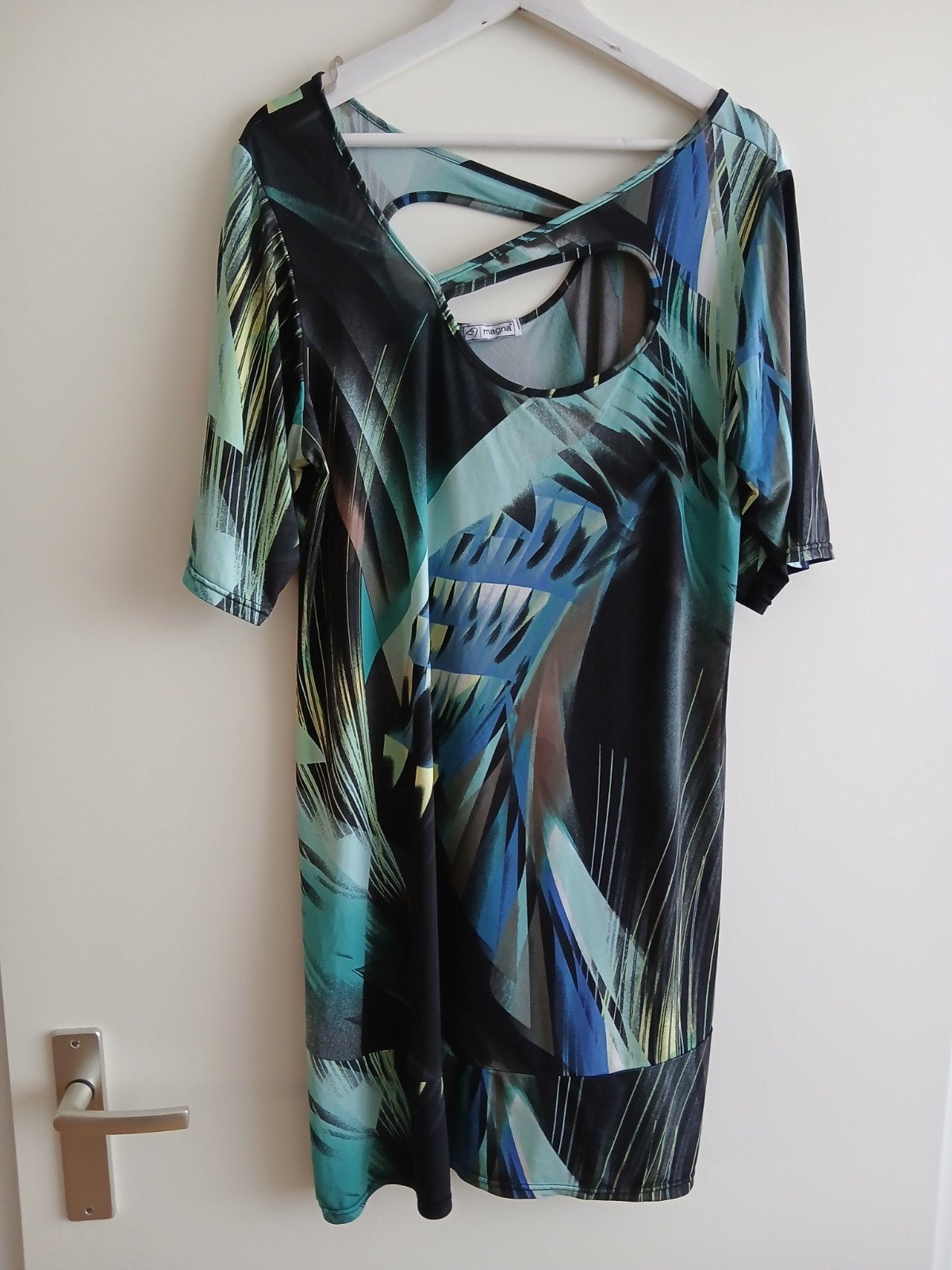 Prachtige nieuwe tuniek van MAGNA. Maat 44-46., Kleding | Dames, Grote Maten, Blouse of Tuniek, Nieuw, Magna, Verzenden