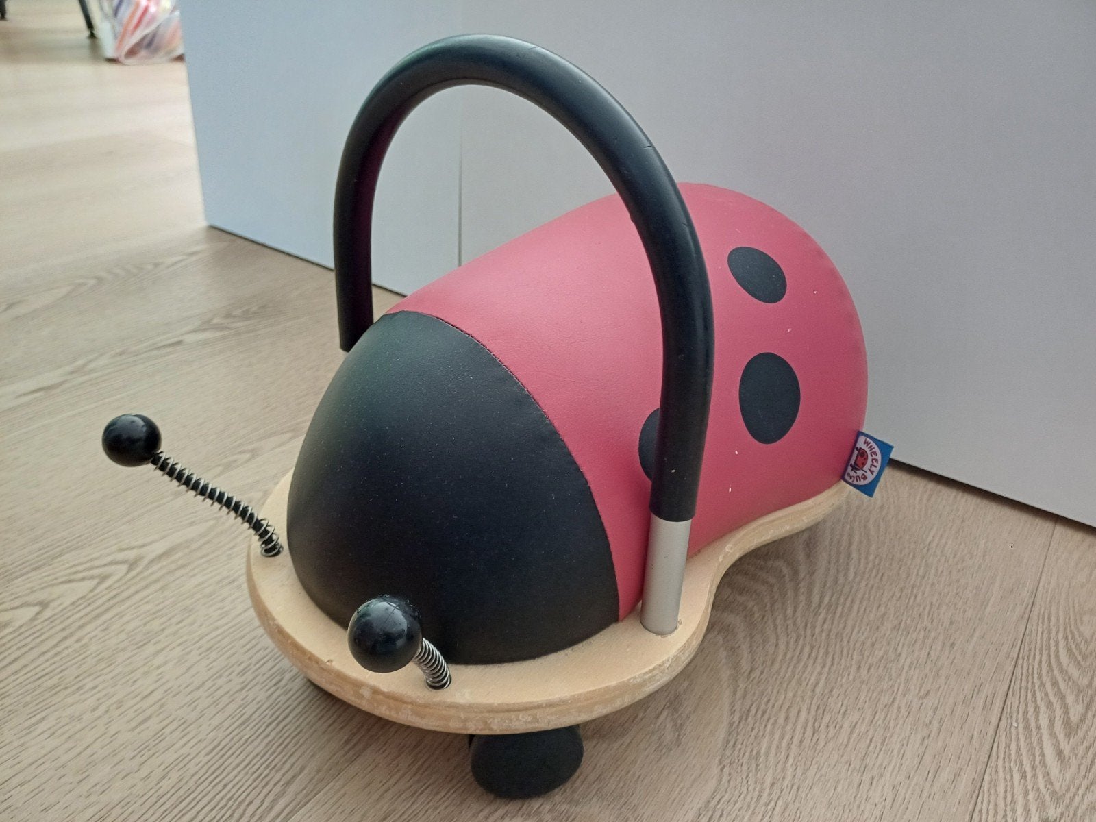 Wheelybug lieveheersbeestje, Ophalen, Zo goed als nieuw, Loopvoertuig