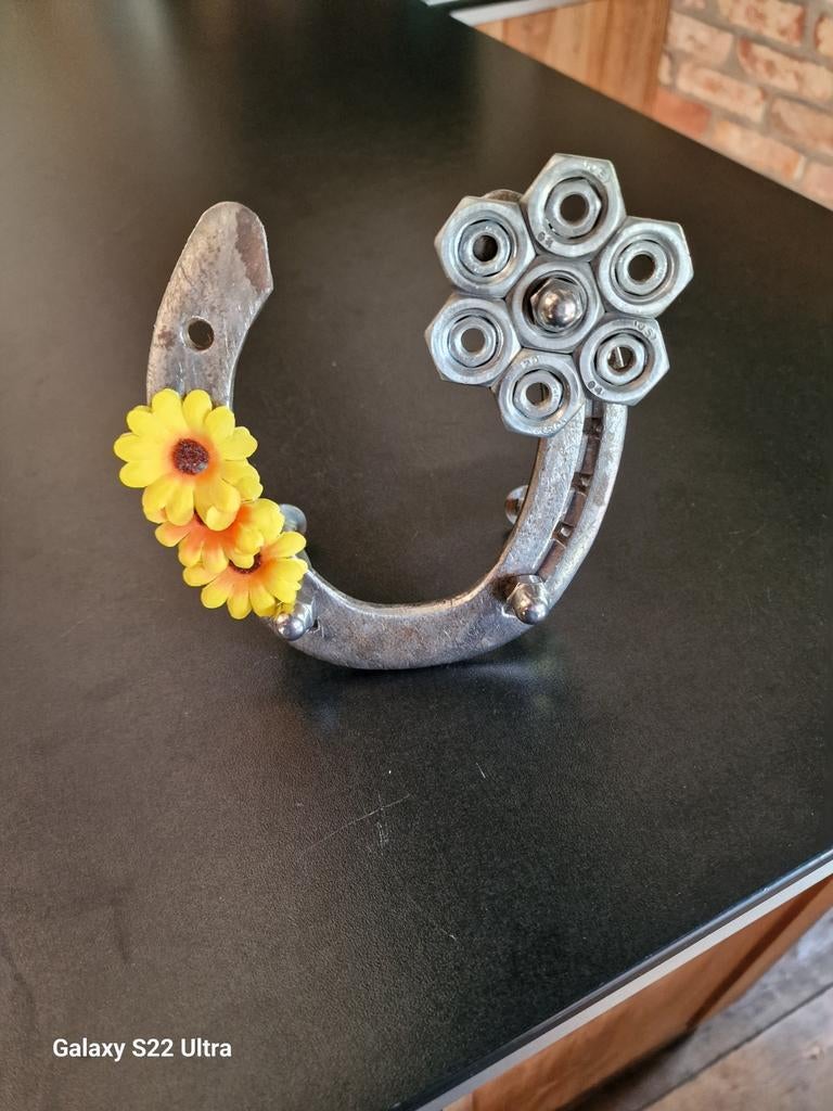 hoefijzer beeld, Ophalen