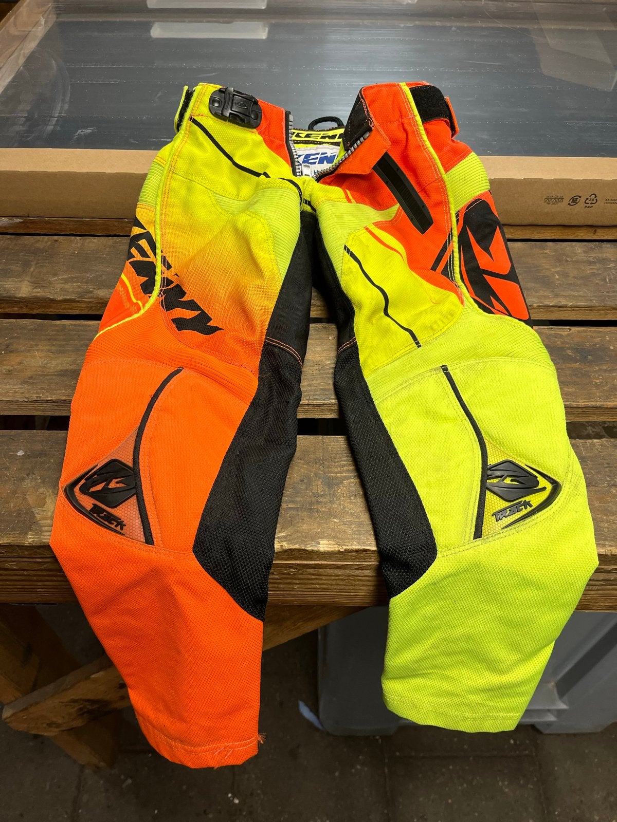 Kenny kinder crossbroek maat 20 in nette staat, Ophalen of Verzenden, Gebruikt, Jongen