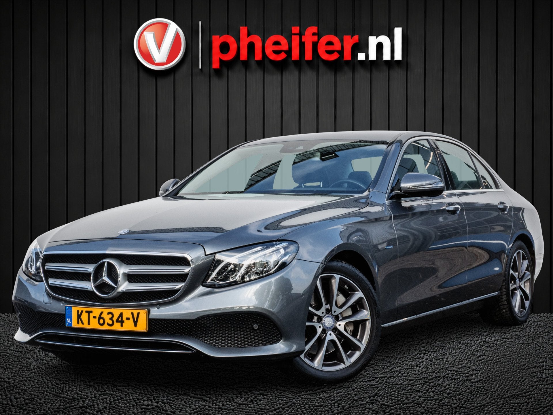 Mercedes-Benz E-Klasse 350 e Lease Edition Camera/ Navigatie, Auto's, Automaat, Achterwielaandrijving, Met garantie (alle), Leder en Stof