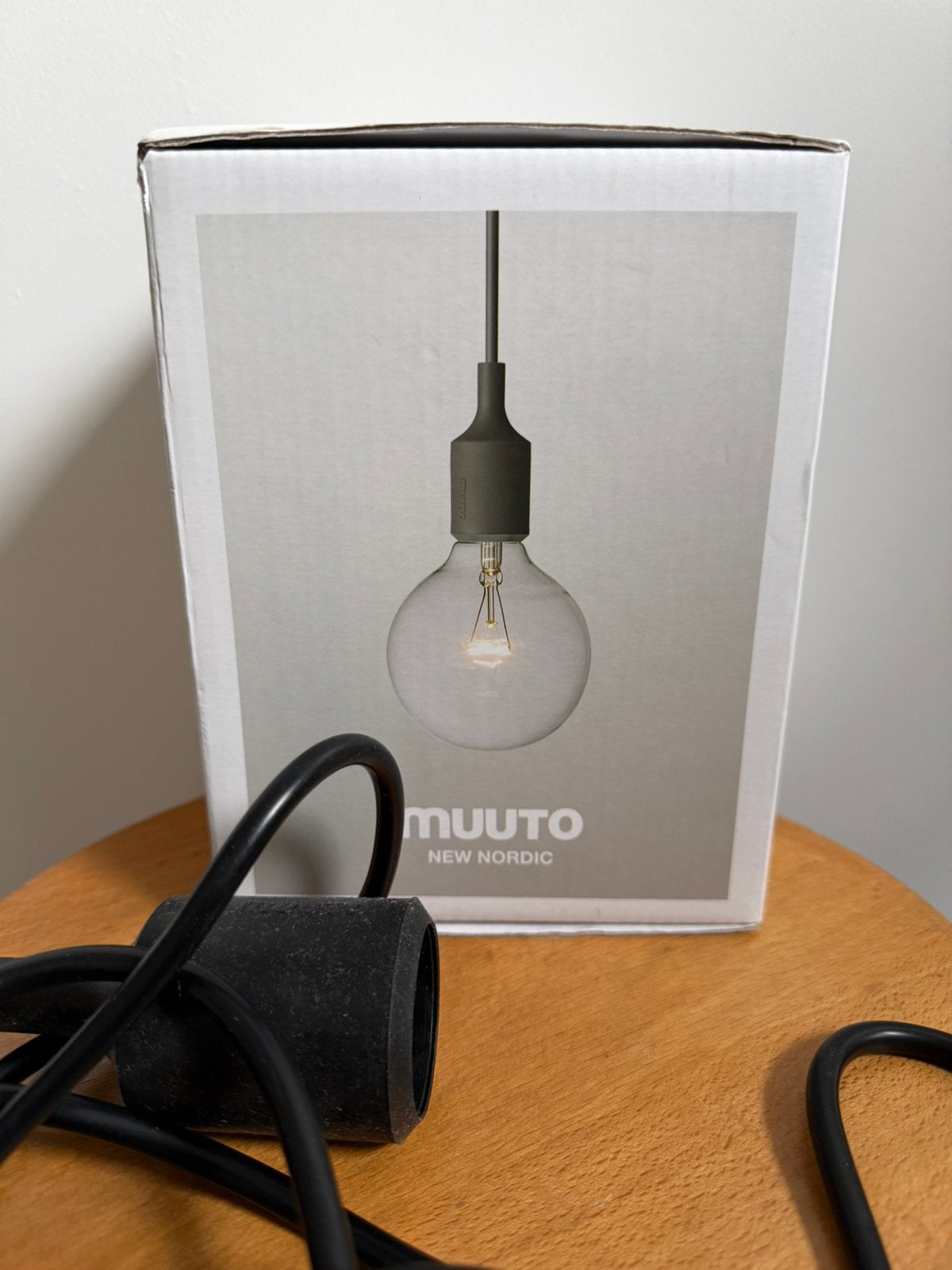 Muuto hanglamp E27 zwart, Huis en Inrichting, Ophalen of Verzenden, Zo goed als nieuw