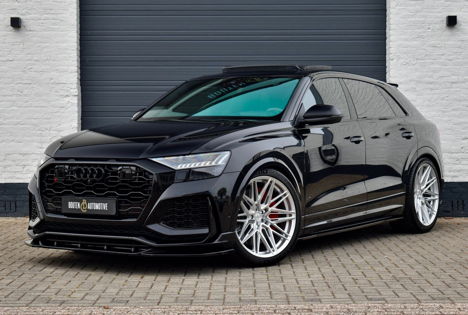 Audi RS Q8 4.0 TFSI quattro | Ceramic | 23" Vossen | Pano |, Auto's, Gebruikt, 600 pk, Zwart, Bedrijf