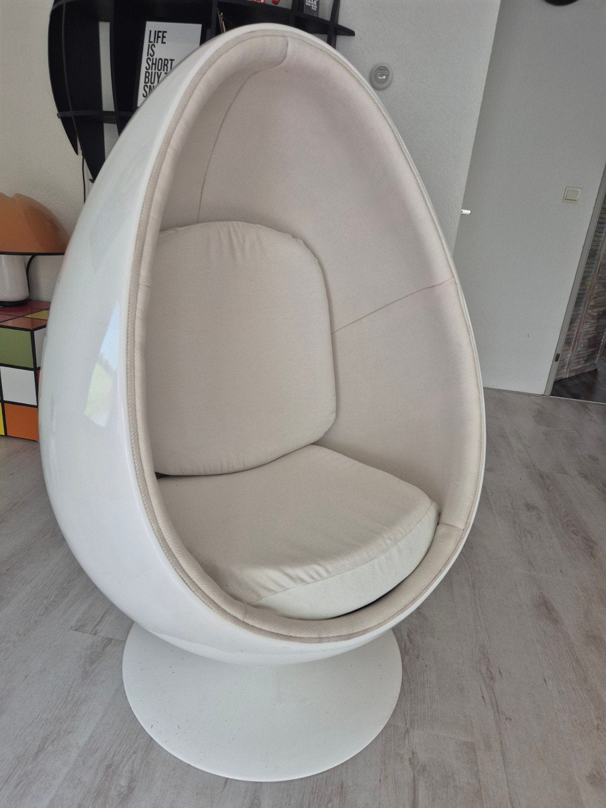 Egg Chair Wit, Kunststof, 75 tot 100 cm, Ophalen of Verzenden, Zo goed als nieuw