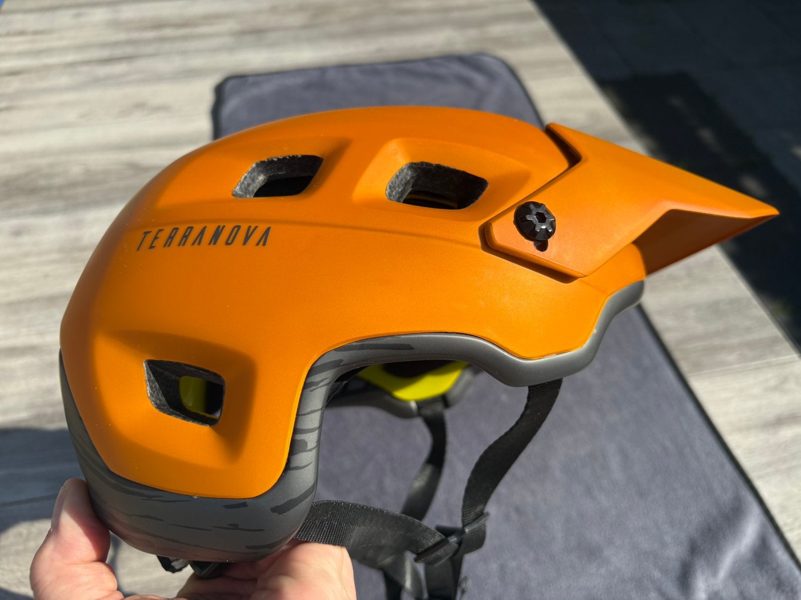 MET terranova mtb helm, Fietsen en Brommers, Fietsaccessoires | Fietshelmen, Ophalen, Zo goed als nieuw, M, Heer of Dame