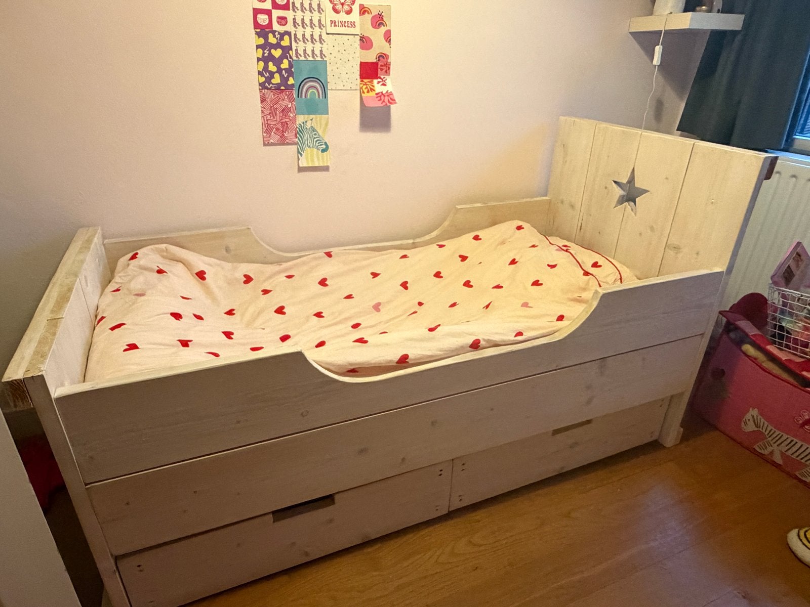 Kinderbed (peuter) met opberglades - Wit hout met ster, Ophalen, Gebruikt, 160 tot 180 cm, 70 tot 85 cm