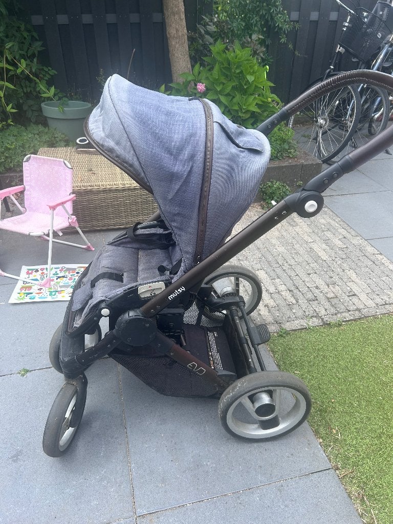 Kinderwagen incl babywiegje - gratis, Gebruikt, Mutsy, Verstelbare duwstang, Ophalen