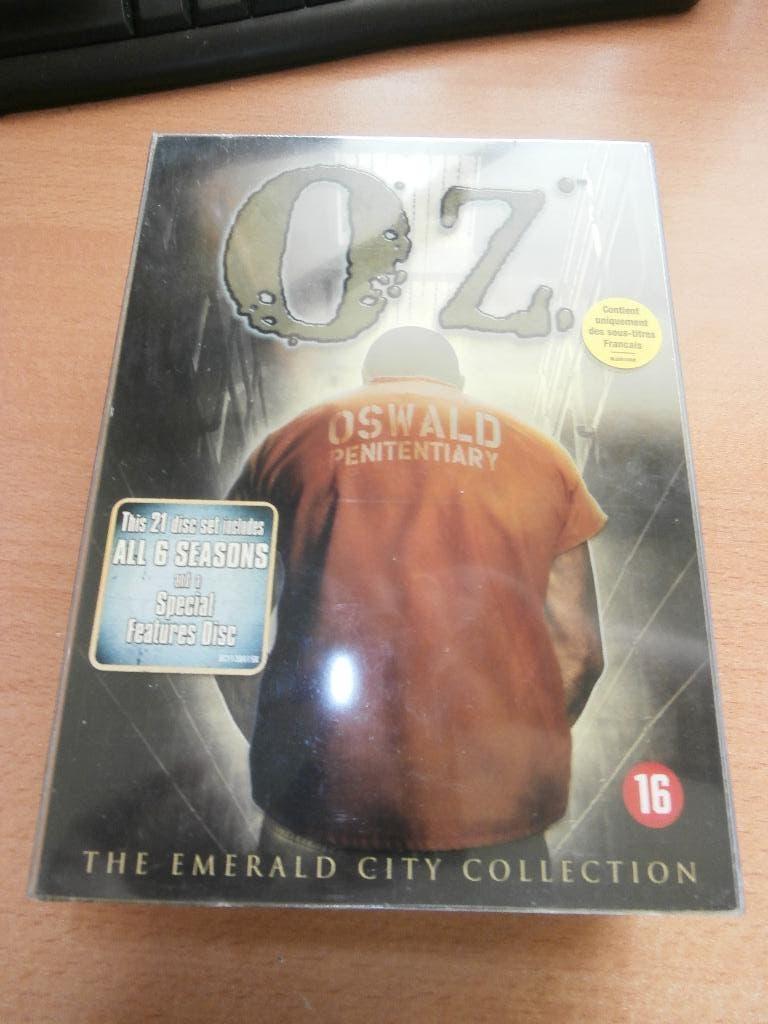 OZ Oswald Penitentiary The Emerald City Collection 21 discs, Vanaf 16 jaar, Verzenden, Boxset, Drama