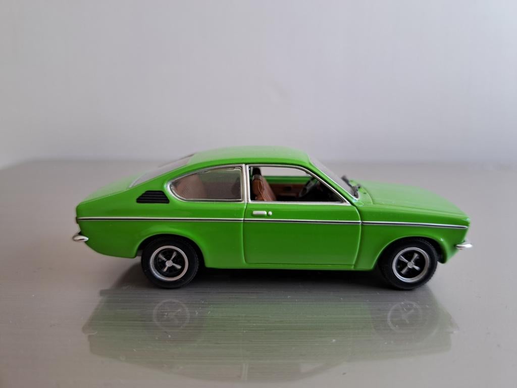 Opel Kadett C Coupé,  1973-1979, 1:43, minichamps, nieuw, Hobby en Vrije tijd, Modelauto's | 1:43, Ophalen of Verzenden, Nieuw