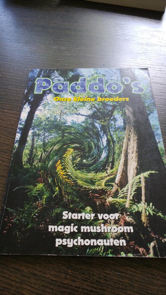 paddo's onze kleine broeders starter voor magic mushroom..., Ophalen of Verzenden, Gelezen, Spiritualiteit algemeen, Overige typen