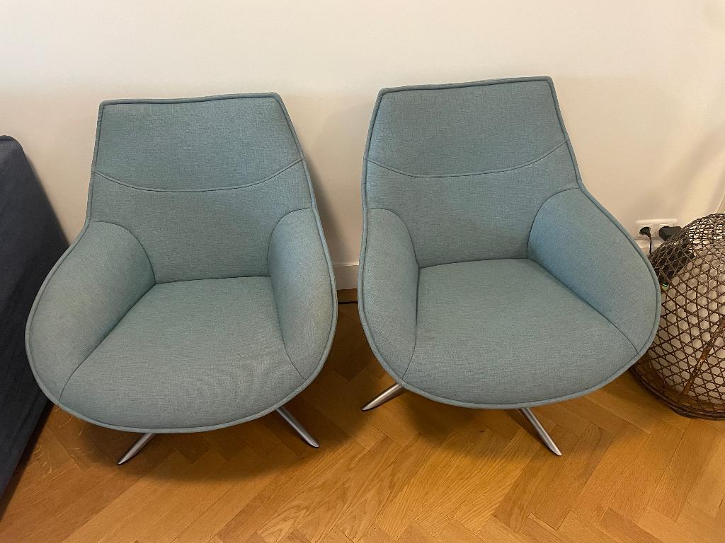 Twee Hulshoff draaifauteuils Nelly Light BlueGreen (Teal), Ophalen, Minder dan 75 cm, Zo goed als nieuw, Stof