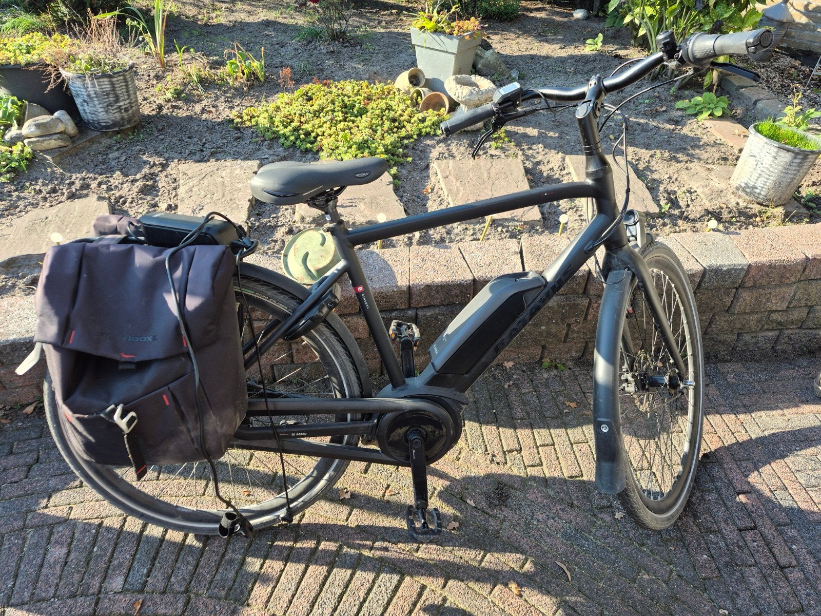 Elektrische batavus fiets met Bosch Powerpack 300
