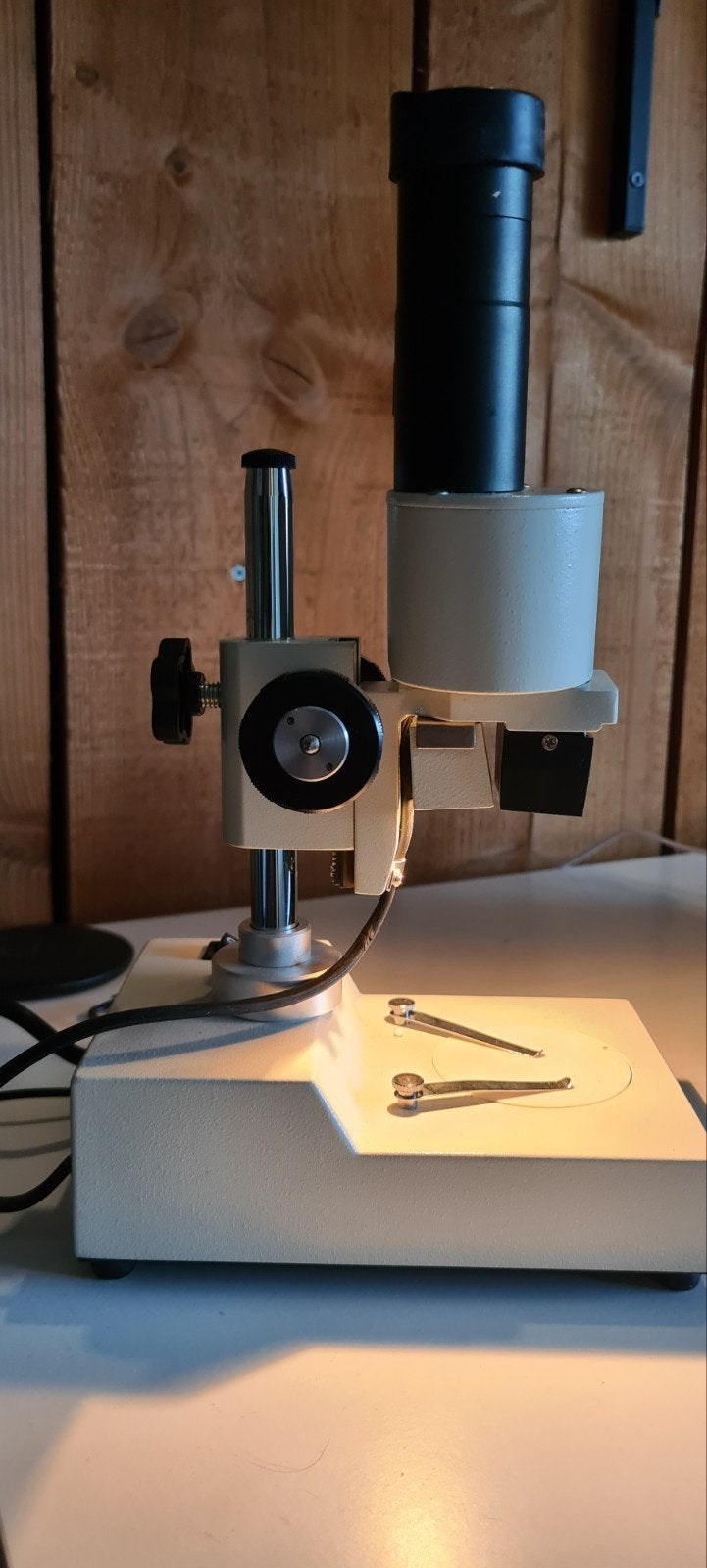 Stereomicroscoop met verlichting, Audio, Tv en Foto, Ophalen of Verzenden, Gebruikt, Minder dan 400x, Stereomicroscoop