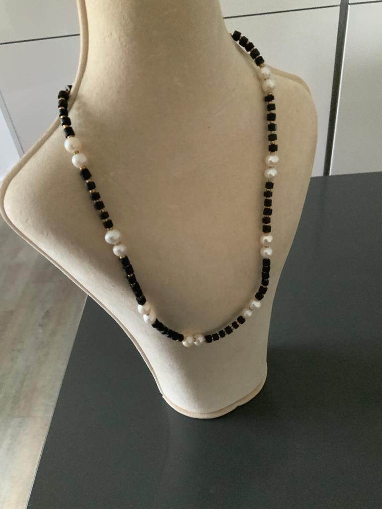 Gecombineerd collier met zoetwaterparels, Ophalen of Verzenden, Zo goed als nieuw, Overige materialen