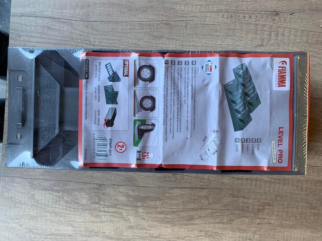 Leveller blokken Fiamma, Ophalen, Nieuw