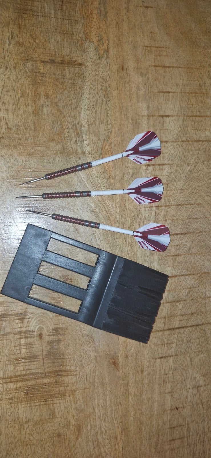 Darts set met 3 pijlen en houder, Ophalen of Verzenden, Gebruikt, Pijlen