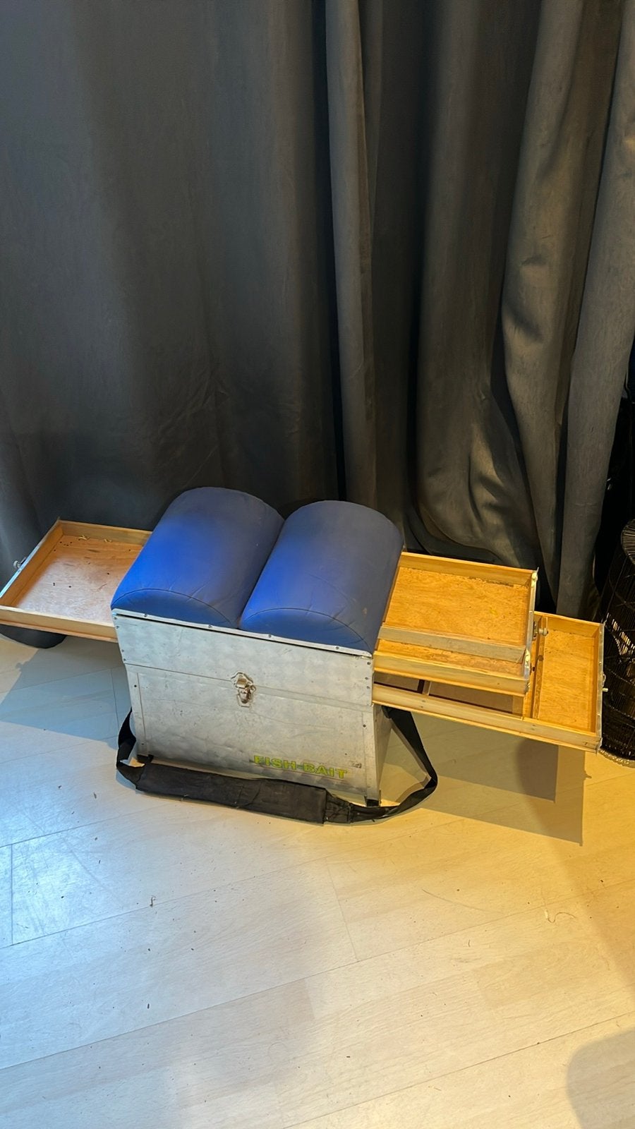 Gebruikte viskoffer met zitkussen en opbergvakken, Ophalen, Gebruikt, Koffer of Tas