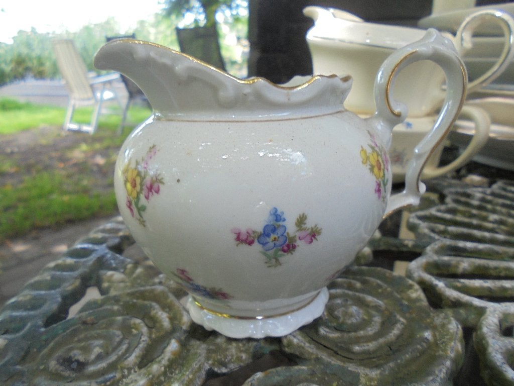 Melkkannetje Kahla vol kleine bloemetjes / roze roosjes, Ophalen of Verzenden