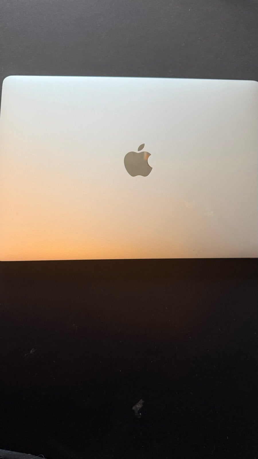 Foto 2 van Apple MacBook Pro 13" M1 (2020) - Space Grijs - Werkt goed